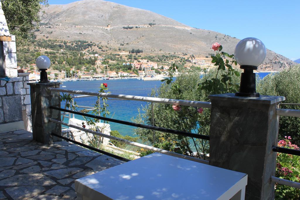 Ballas Apartments Agia Efimia Exterior foto