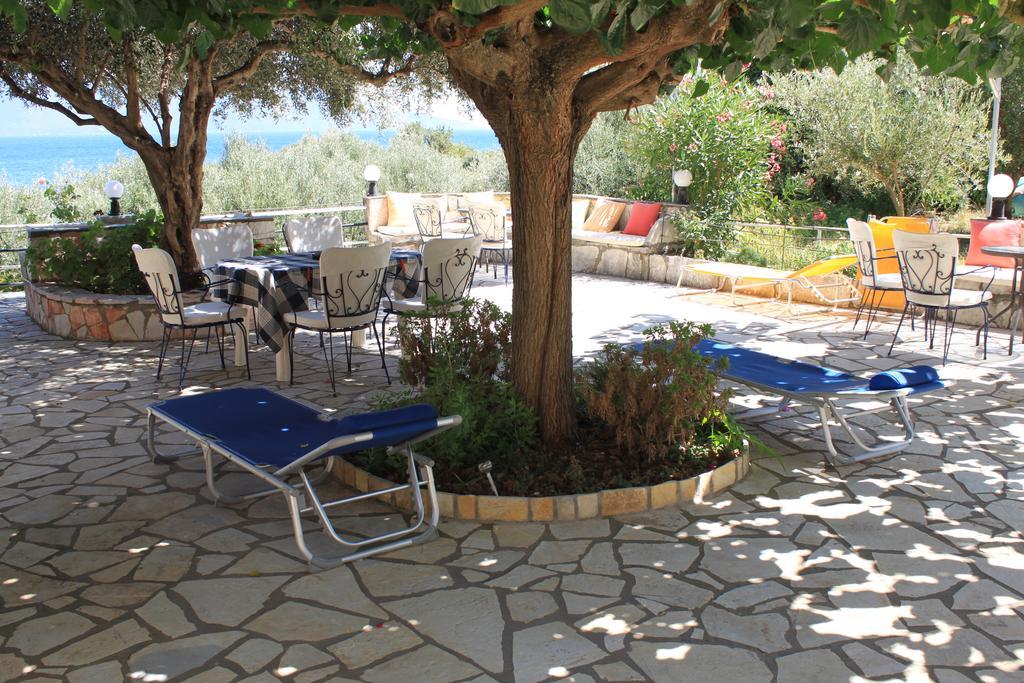 Ballas Apartments Agia Efimia Exterior foto