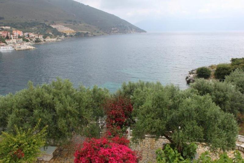 Ballas Apartments Agia Efimia Exterior foto
