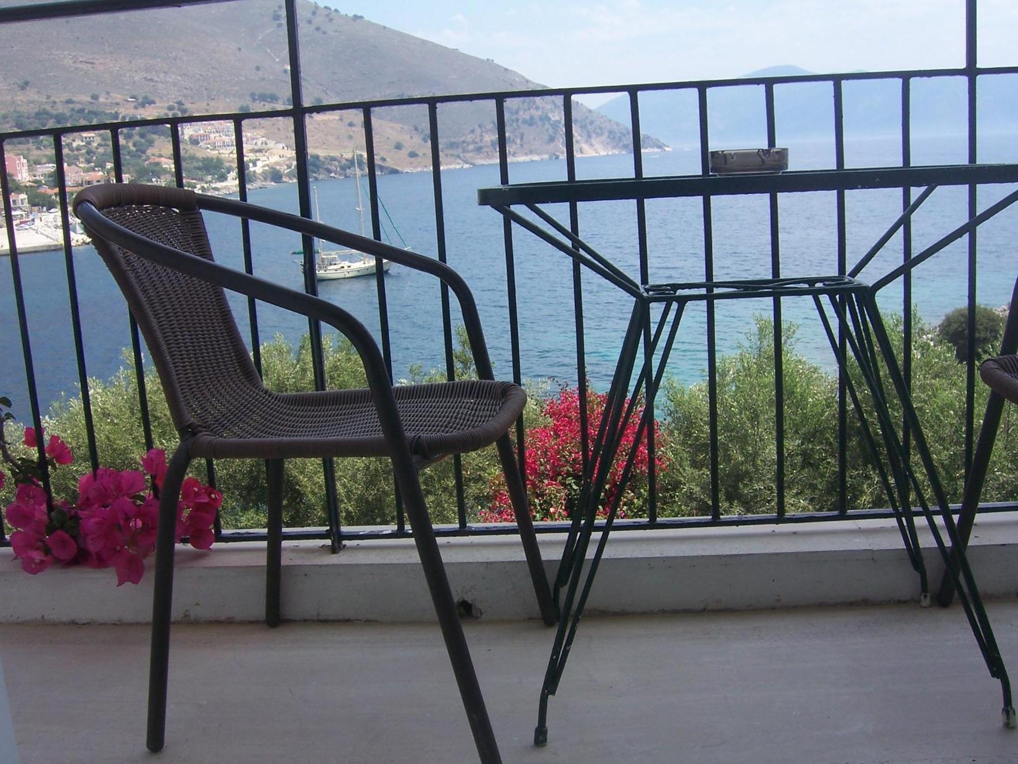 Ballas Apartments Agia Efimia Cameră foto